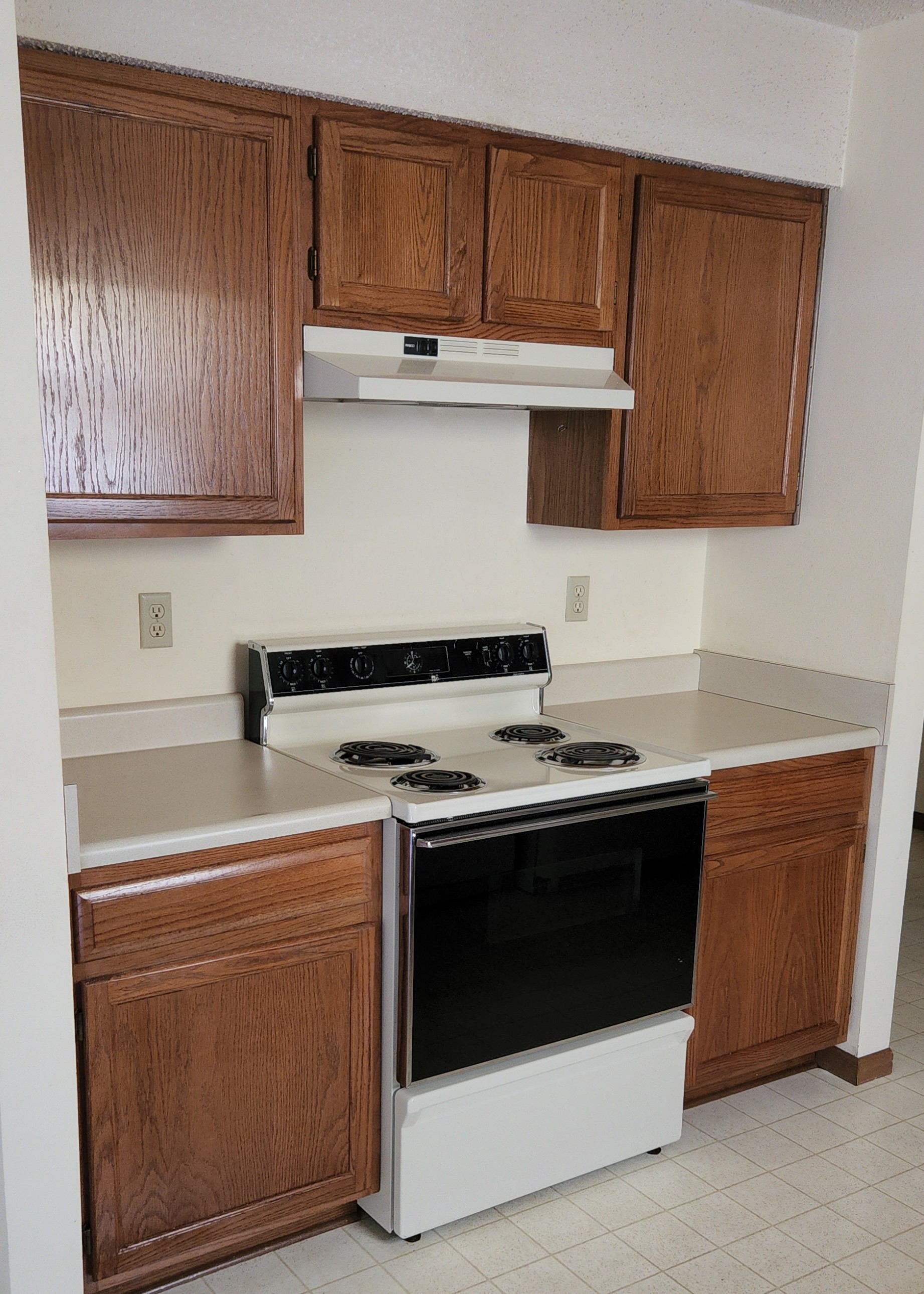 905 B Meadowbrook  12.jpg